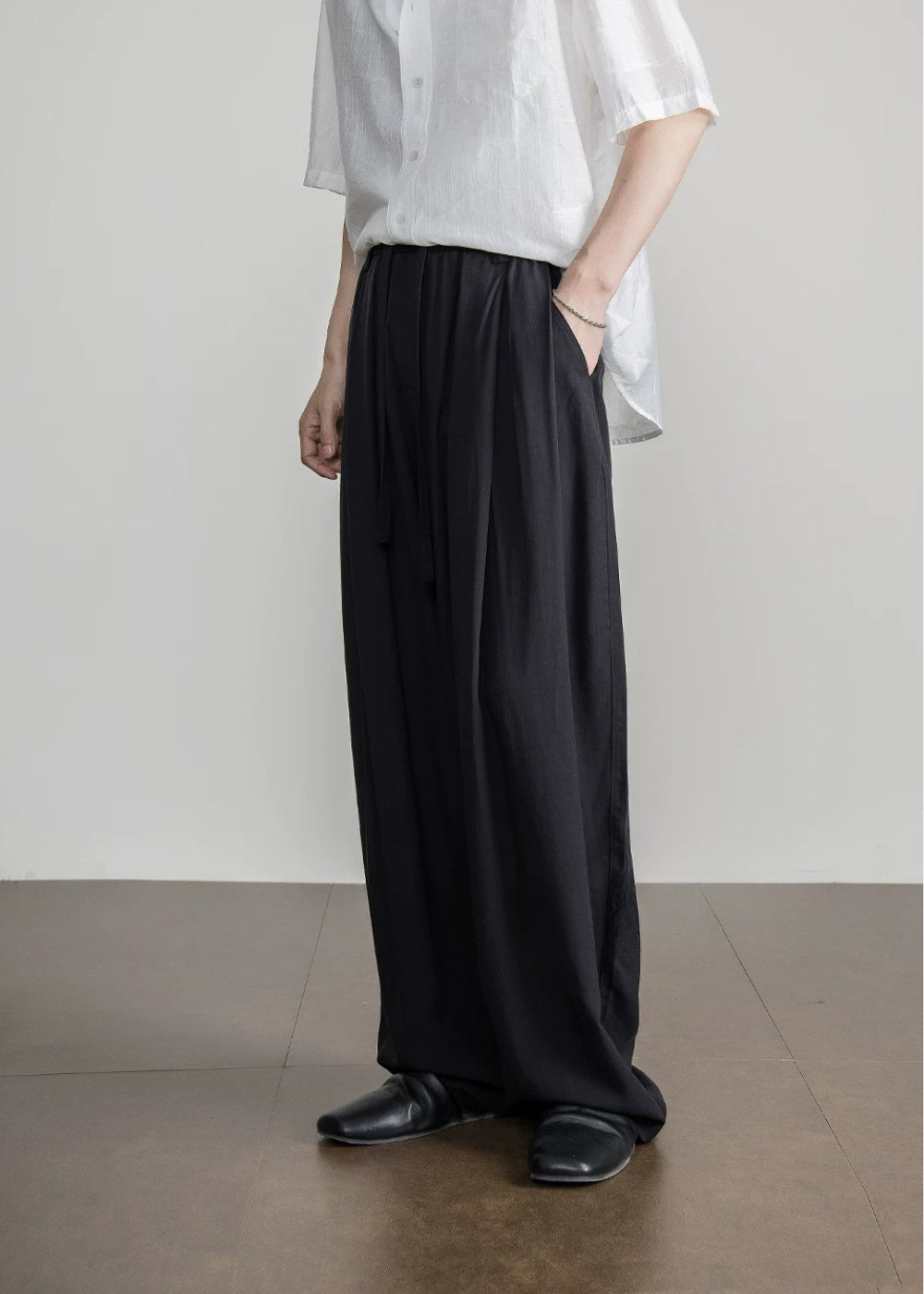 Drape Lyocell Tuck Pants  #FS058